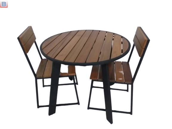 Where to Buy Wooden Benches in Malaysia: Decon Designs – A Legacy of Quality and Craftsmanship